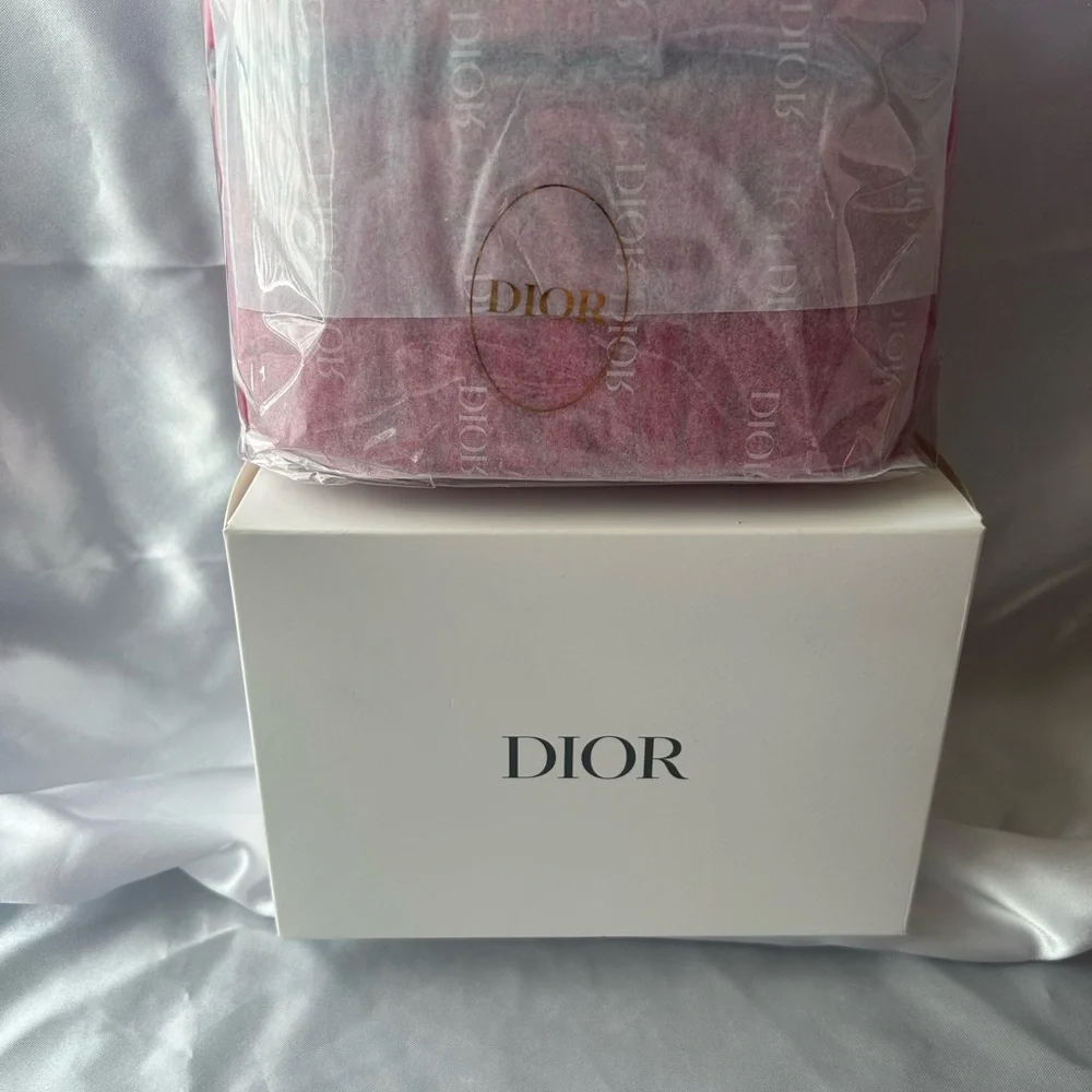 Dior Beauty Miss Dior vanity pouch case - Picture 4 of 5